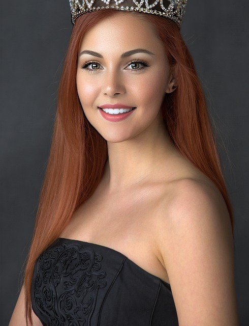 开始北伐！曼联在客场以4比1轻取狼队，3轮不败后升第6