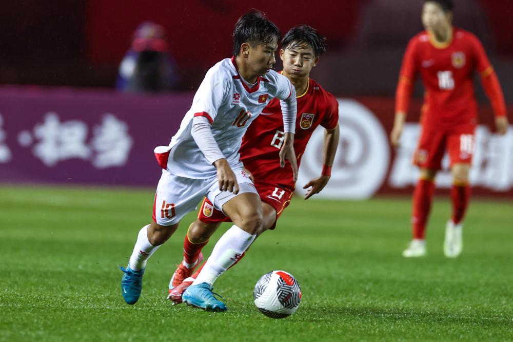 科莫5-1大胜都灵，阿达伊梅开二度，巴图里纳破门